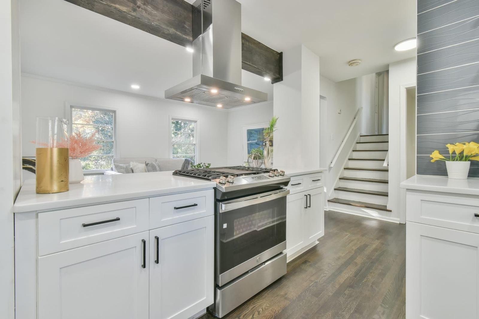 Interior transformation 07 by Zidane Properties
