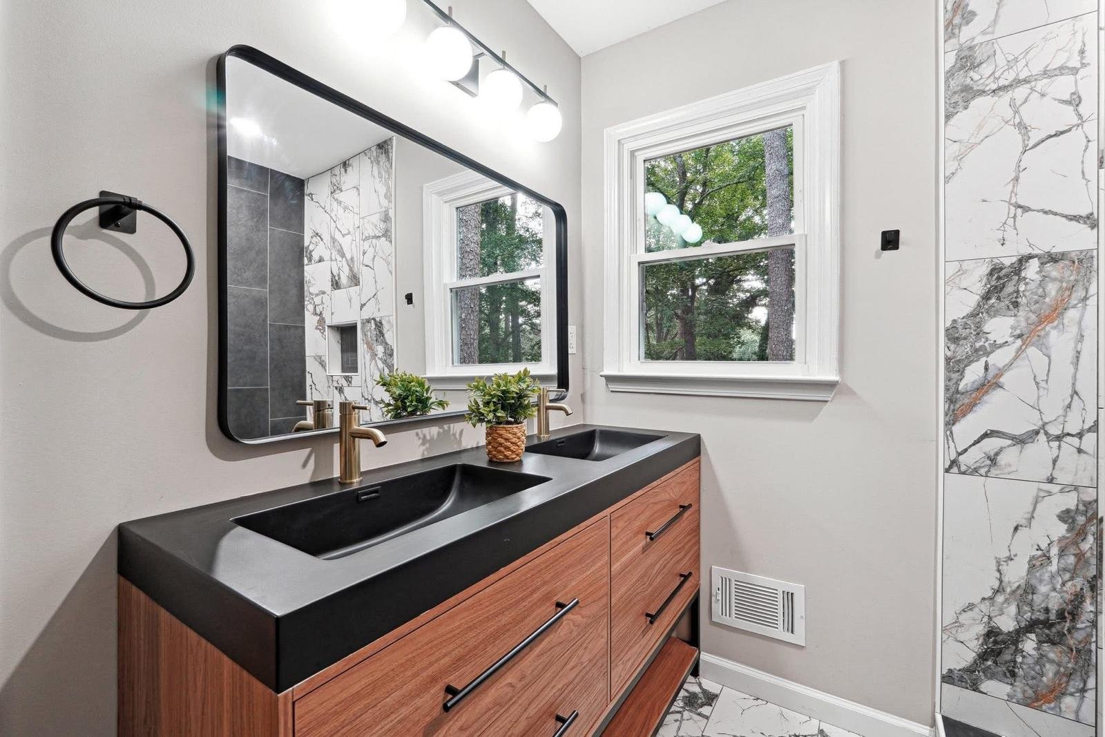 Interior transformation 33 by Zidane Properties